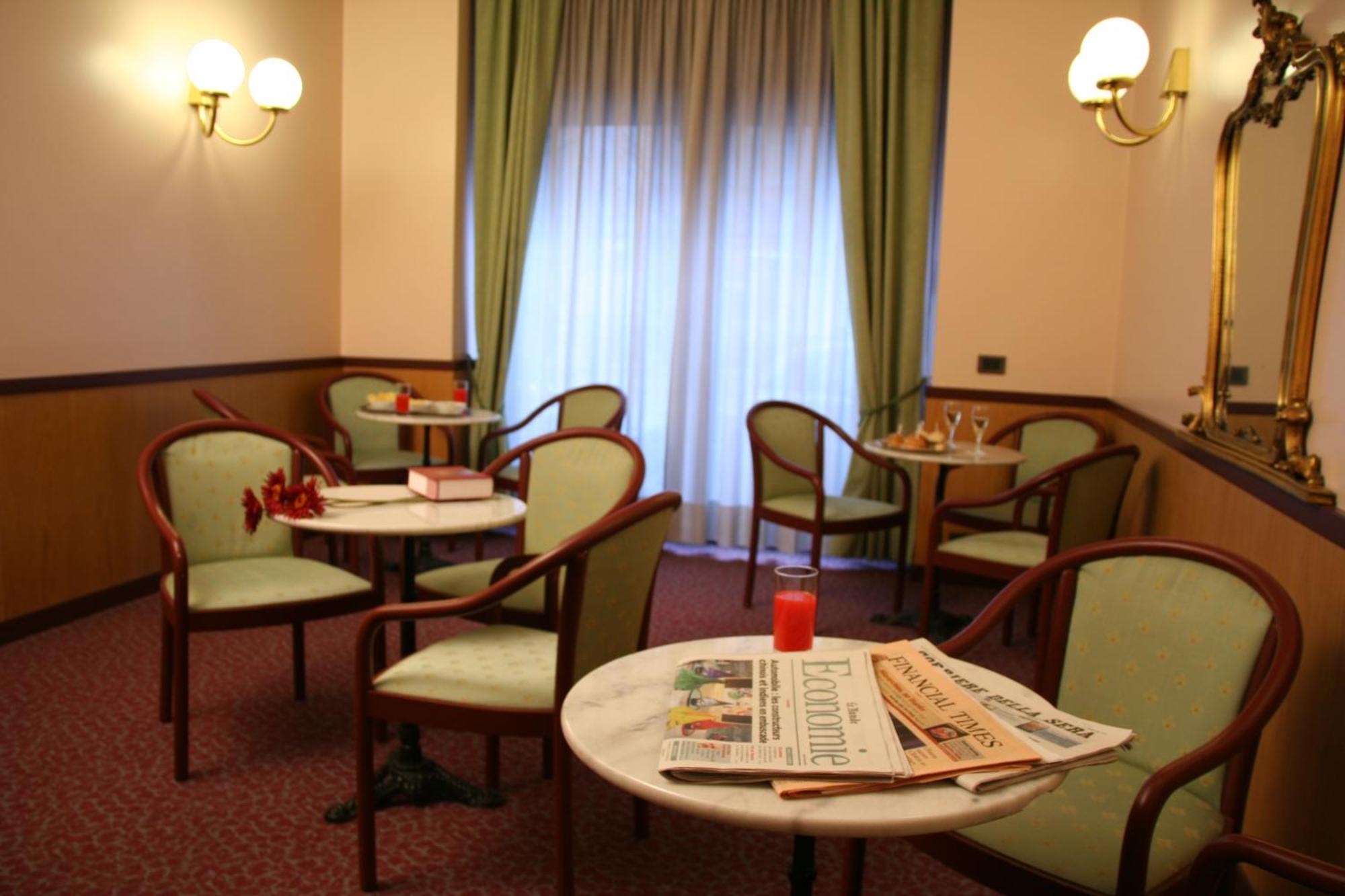 Albert Hotel — Photos 1